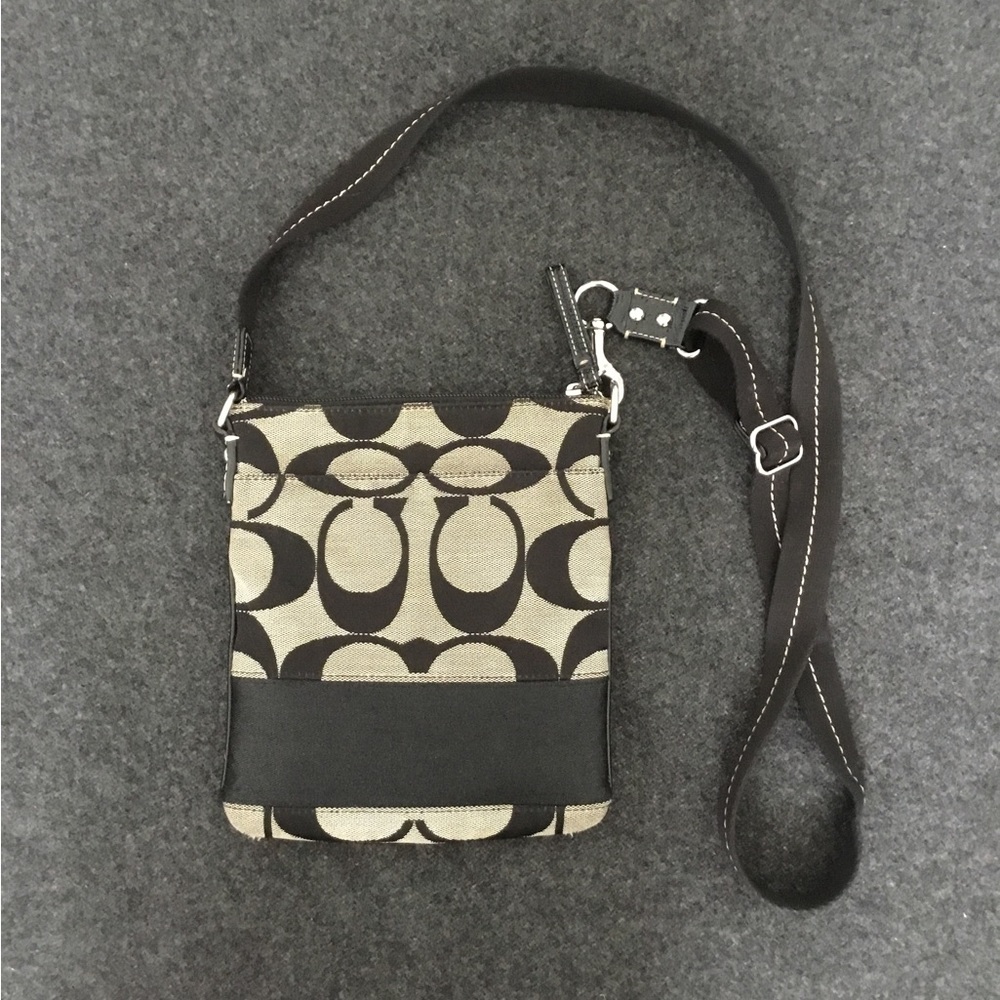 Vintage Coach Signature Logo Crossbody Messenger Bag - Picture 1 of 8